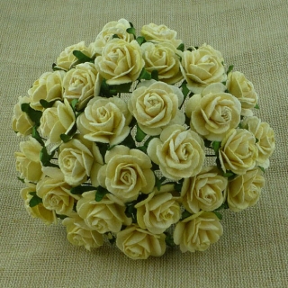Cream Open Roses 15mm - 5 ks