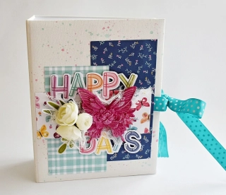 Dívčí fotoalbum No.233 ... Śťastné dny/Happy Days